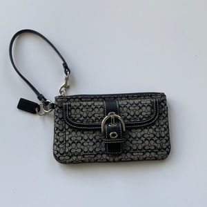 Coach Wristlet. Black. Like new
